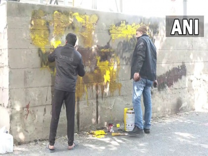 Delhi: Two detained in connection 'anti-national' graffiti on public walls | Delhi: Two detained in connection 'anti-national' graffiti on public walls