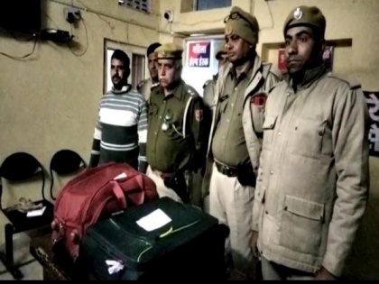 Over 2 crores recovered by police from car in Rajasthan's Ajmer | Over 2 crores recovered by police from car in Rajasthan's Ajmer