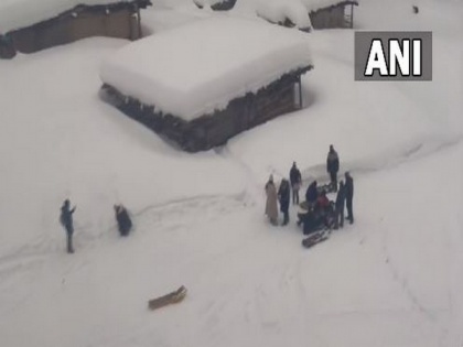 Gulmarg avalanche: 2 foreign nationals dead, 21 rescued safely | Gulmarg avalanche: 2 foreign nationals dead, 21 rescued safely