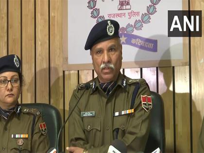 Rajasthan police announce Rs 1 lakh reward for arrest of 2 gangsters & accused in paper leak case | Rajasthan police announce Rs 1 lakh reward for arrest of 2 gangsters & accused in paper leak case