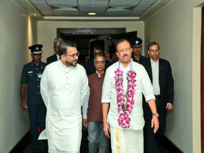 MoS Muraleedharan reaches Colombo to attend 75th Independence Day celebrations of Sri Lanka | MoS Muraleedharan reaches Colombo to attend 75th Independence Day celebrations of Sri Lanka