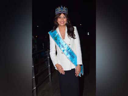 Mrs Universe India Aditi Sharma spotted at Mumbai airport as she leaves for the Mrs Universe competition | Mrs Universe India Aditi Sharma spotted at Mumbai airport as she leaves for the Mrs Universe competition