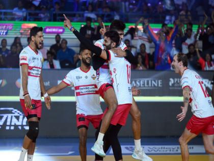 PVL: Rebello, Caldwell star as defending champions Kolkata Thunderbolts begin with thrilling win | PVL: Rebello, Caldwell star as defending champions Kolkata Thunderbolts begin with thrilling win