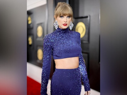 Taylor Swift brings down the midnight sky to Grammys 2023 Red Carpet in deep blue ensemble | Taylor Swift brings down the midnight sky to Grammys 2023 Red Carpet in deep blue ensemble