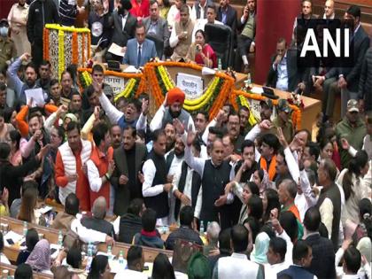 MCD House adjourned for 3rd time without electing Delhi mayor | MCD House adjourned for 3rd time without electing Delhi mayor