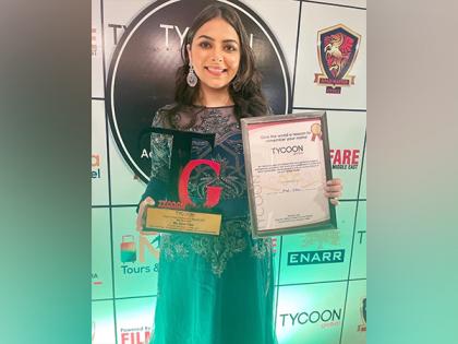 Farah Titina, an Actor was honoured with the "Emerging Ad Queen of the Year" Award, in the Tycoon Global Achievers Awards | Farah Titina, an Actor was honoured with the "Emerging Ad Queen of the Year" Award, in the Tycoon Global Achievers Awards