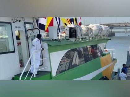 Maharashtra: Belapur to Gateway of India water service flagged off | Maharashtra: Belapur to Gateway of India water service flagged off Maharashtra: Belapur to Gateway of India water service flagged off | Maharashtra: Belapur to Gateway of India water service flagged off