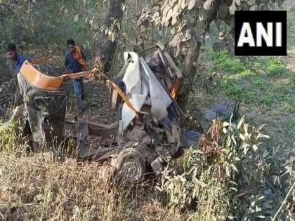 7 students killed, 4 injured as auto collides with truck in Chhattisgarh's Kanker, CM condoles deaths | 7 students killed, 4 injured as auto collides with truck in Chhattisgarh's Kanker, CM condoles deaths