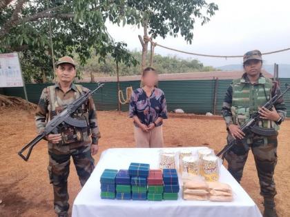 Assam Rifles foils cross-border smuggling of brown sugar in Tengnoupal | Assam Rifles foils cross-border smuggling of brown sugar in Tengnoupal