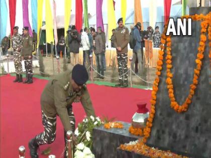 Homage paid to CRPF personnel at Pulwama memorial | Homage paid to CRPF personnel at Pulwama memorial
