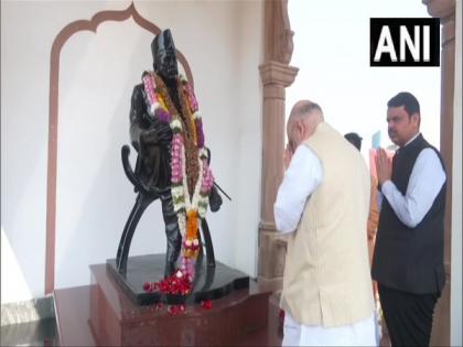 Amit Shah pays tribute to RSS founder Keshav Baliram Hedgewar in Nagpur | Amit Shah pays tribute to RSS founder Keshav Baliram Hedgewar in Nagpur