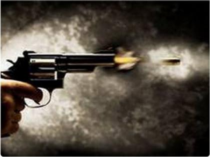 Husband shot during fight between two wives in MP's Bhopal | Husband shot during fight between two wives in MP's Bhopal Husband shot during fight between two wives in MP's Bhopal | Husband shot during fight between two wives in MP's Bhopal
