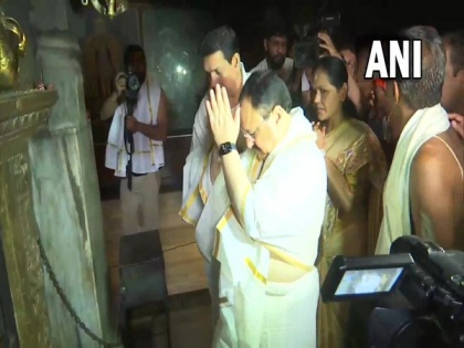 Karnataka: BJP president Nadda offers prayers at Sri Krishna Matha temple in Udupi | Karnataka: BJP president Nadda offers prayers at Sri Krishna Matha temple in Udupi