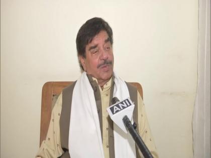 'Bharat Jodo Yatra' was revolutionary, says Shatrughan Sinha | 'Bharat Jodo Yatra' was revolutionary, says Shatrughan Sinha 'Bharat Jodo Yatra' was revolutionary, says Shatrughan Sinha | 'Bharat Jodo Yatra' was revolutionary, says Shatrughan Sinha