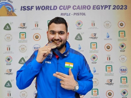 Anish wins bronze, gives India rapid-fire pistol world cup medal after 12 years | Anish wins bronze, gives India rapid-fire pistol world cup medal after 12 years