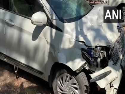 Gujarat: 5 of family killed in road accident in Vadodara | Gujarat: 5 of family killed in road accident in Vadodara Gujarat: 5 of family killed in road accident in Vadodara | Gujarat: 5 of family killed in road accident in Vadodara