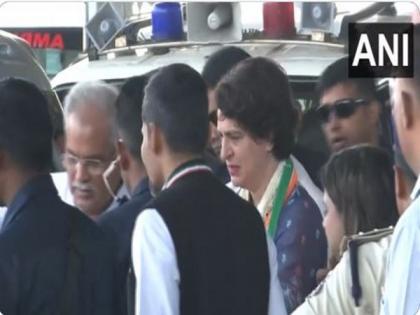 Priyanka Gandhi arrives in Raipur to attend Congress' 85th plenary session | Priyanka Gandhi arrives in Raipur to attend Congress' 85th plenary session