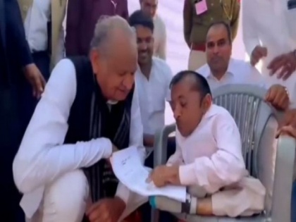 Differently abled allotted dairy booth in Rajasthan two days after meeting CM Gehlot | Differently abled allotted dairy booth in Rajasthan two days after meeting CM Gehlot