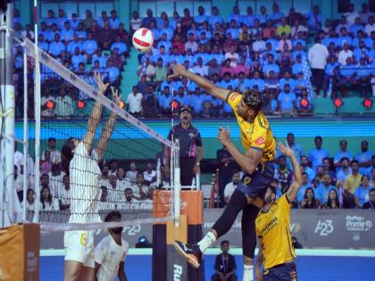 PVL: Ahmedabad Defenders pick thrilling win over Kochi Blue Spikers | PVL: Ahmedabad Defenders pick thrilling win over Kochi Blue Spikers