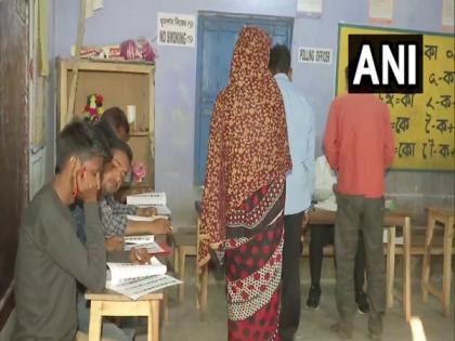 Sagardighi bypolls: 31.92 per cent voter turnout recorded till 11 am, says EC | Sagardighi bypolls: 31.92 per cent voter turnout recorded till 11 am, says EC