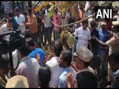Telangana: Last rites of junior doctor performed in Jangaon; ABVP stages protest | Telangana: Last rites of junior doctor performed in Jangaon; ABVP stages protest