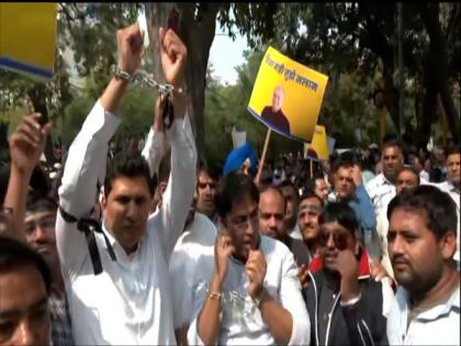 Liquor policy scam case: AAP holds nationwide protest against Sisodia's arrest | Liquor policy scam case: AAP holds nationwide protest against Sisodia's arrest