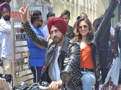 Sargun Mehta, Gippy Grewal announce their new film 'Jatt Nu Chudail Takri' | Sargun Mehta, Gippy Grewal announce their new film 'Jatt Nu Chudail Takri'