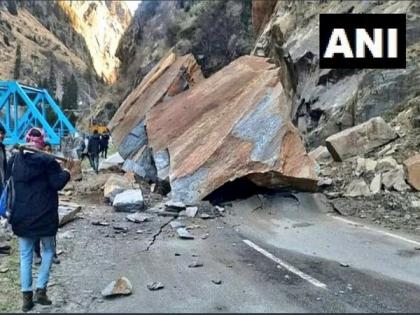 Uttarakhand: Traffic remains disrupted after boulder damages Gangotri National Highway | Uttarakhand: Traffic remains disrupted after boulder damages Gangotri National Highway