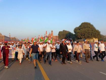 International Women's Day: Health Ministry organises mega walkathon in Delhi | International Women's Day: Health Ministry organises mega walkathon in Delhi