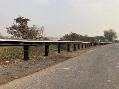 World's first bamboo-made crash barrier installed on Indian highway; read here | World's first bamboo-made crash barrier installed on Indian highway; read here