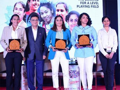 Harrasser should be asked to furnish proof, not us: Vinesh Phogat | Harrasser should be asked to furnish proof, not us: Vinesh Phogat