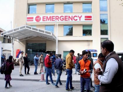 Doctors at Delhi Hospital assaulted by patient, family members | Doctors at Delhi Hospital assaulted by patient, family members