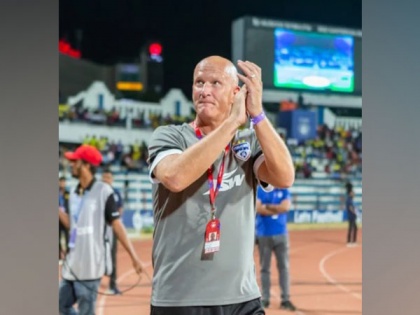 It's all about who handles occasion well: Bengaluru FC head coach Simon Grayson | It's all about who handles occasion well: Bengaluru FC head coach Simon Grayson
