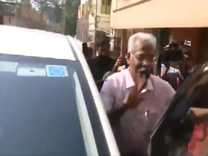 Raveendran, Addl Pvt Secy of Kerala CM, arrives at ED office for interrogation in Mission scam case | Raveendran, Addl Pvt Secy of Kerala CM, arrives at ED office for interrogation in Mission scam case