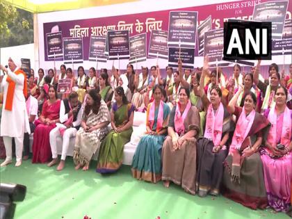 K Kavitha on day-long hunger strike in Delhi demanding Women's Reservation Bill | K Kavitha on day-long hunger strike in Delhi demanding Women's Reservation Bill