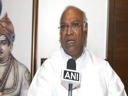 Mallikarjun Kharge slams Centre after ED raids on Tejashwi Yadav | Mallikarjun Kharge slams Centre after ED raids on Tejashwi Yadav