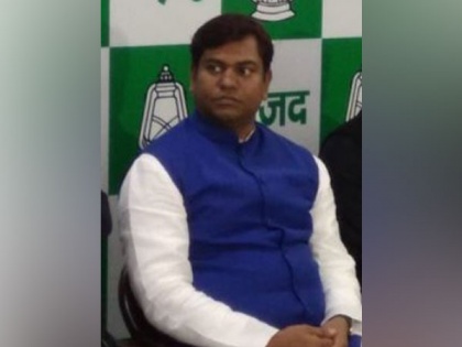 "These incidents are defaming govt itself...": Vikassheel Insaan Party Chief condemns action against Lalu Yadav | "These incidents are defaming govt itself...": Vikassheel Insaan Party Chief condemns action against Lalu Yadav