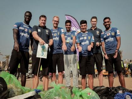 Led by skipper Anirudh Thapa, Chennaiyin FC conducts Marina beach cleaning drive | Led by skipper Anirudh Thapa, Chennaiyin FC conducts Marina beach cleaning drive