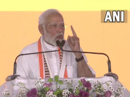 "Congress dreaming of digging Modi's grave, but I'm busy improving lives of poor": PM Narendra Modi in Karnataka | "Congress dreaming of digging Modi's grave, but I'm busy improving lives of poor": PM Narendra Modi in Karnataka