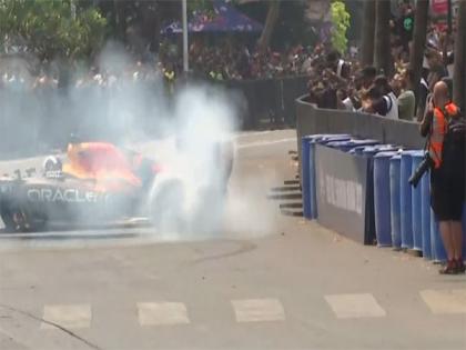 Mumbai: Formula 1 car catches fire during Oracle Red Bull racing in Bandra | Mumbai: Formula 1 car catches fire during Oracle Red Bull racing in Bandra