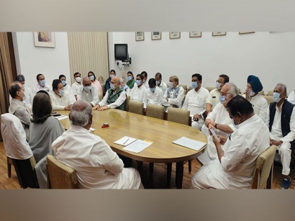 Delhi: Meeting of Congress MPs begins ahead of second phase of Budget Session | Delhi: Meeting of Congress MPs begins ahead of second phase of Budget Session