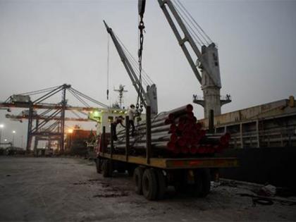 Development of berth at Kandla approved for handling multipurpose clean cargo | Development of berth at Kandla approved for handling multipurpose clean cargo