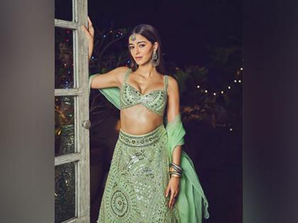 Ananya Panday shares inside pictures from cousin Alanna's mehendi ceremony | Ananya Panday shares inside pictures from cousin Alanna's mehendi ceremony