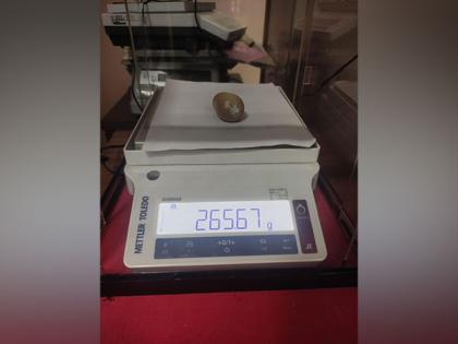 Kerala: Customs seize gold worth Rs 34 lakh at Kochi Airport | Kerala: Customs seize gold worth Rs 34 lakh at Kochi Airport
