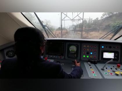 Asia's first woman loco pilot runs Vande Bharat Express, thanks Railways | Asia's first woman loco pilot runs Vande Bharat Express, thanks Railways
