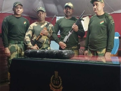 BSF foils smuggling bid, seizes huge quantity of ganja on India-Bangladesh border | BSF foils smuggling bid, seizes huge quantity of ganja on India-Bangladesh border