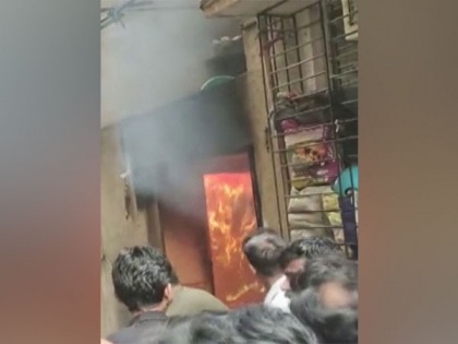 Mumbai: 10 hospitalised, 80 rescued in Mulund building fire | Mumbai: 10 hospitalised, 80 rescued in Mulund building fire