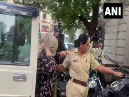 Mumbai Police arrests designer Anishka for blackmailing Maharashtra DY CM Fadnavi's wife | Mumbai Police arrests designer Anishka for blackmailing Maharashtra DY CM Fadnavi's wife