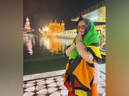 Rani Mukerji seeks blessings at Golden Temple post 'Mrs Chatterjee Vs Norway' release | Rani Mukerji seeks blessings at Golden Temple post 'Mrs Chatterjee Vs Norway' release