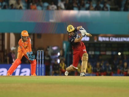 WPL: Devine's explosive knock helps Royal Challengers Bangalore clinch eight-wicket win over Gujarat Giants | WPL: Devine's explosive knock helps Royal Challengers Bangalore clinch eight-wicket win over Gujarat Giants
